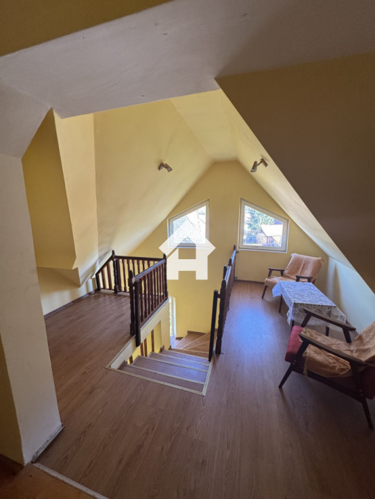 Casa de închiriat - 280 mp - curte - central - Cisnadioara 