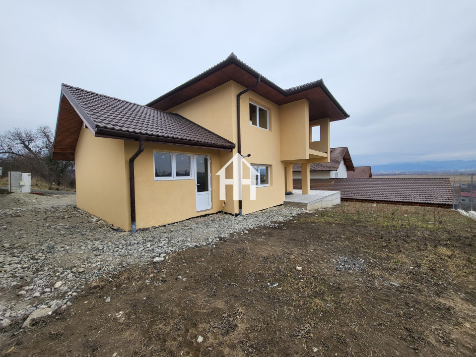 Casa de vanzare in Viile Sibiului – 4 camere, 136.30 mp utili, teren 470 mp