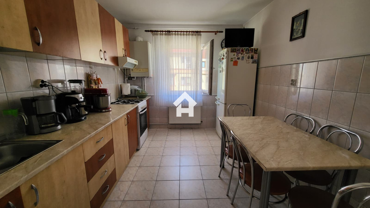 Apartament modern cu 3 camere, 68 mp, 2 balcoane – Turnisor