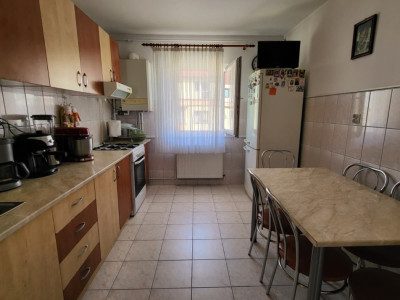 Apartament modern cu 3 camere, 68 mp, 2 balcoane – Turnisor