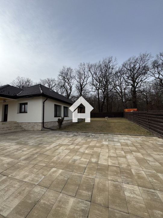 Casa de vanzare - individuala - 700 mp teren - Selimbar 