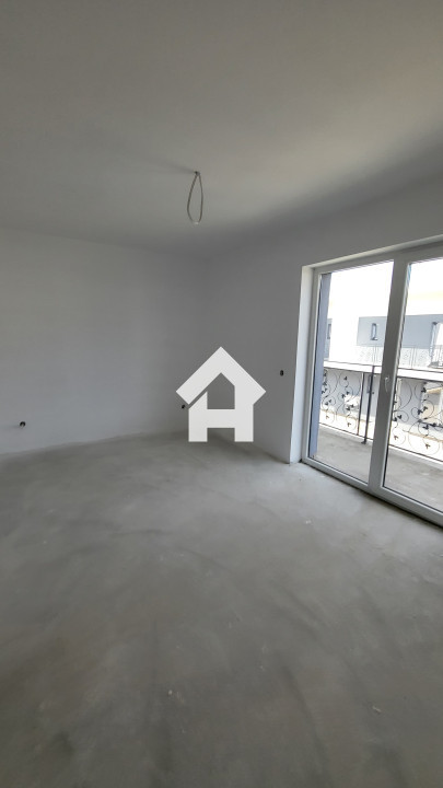 Duplex de vanzare in Rasinari – 4 camere, 2 bai, loc parcare, predare la alb