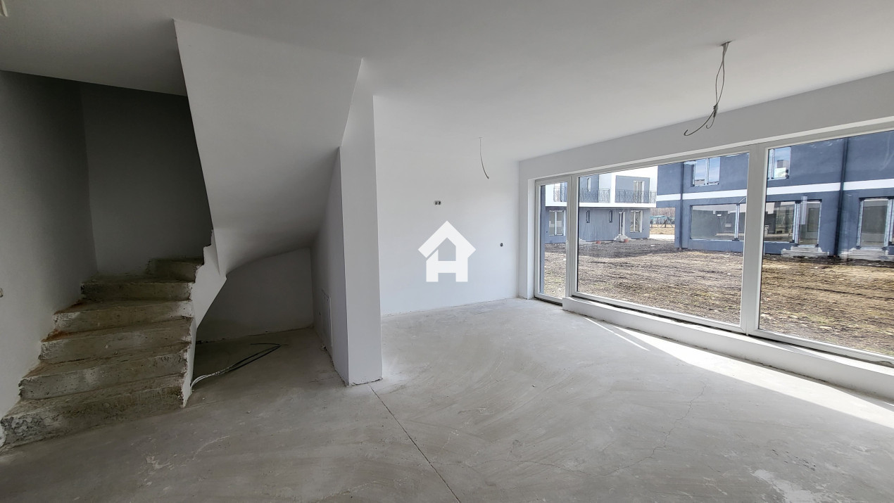 Duplex de vanzare in Rasinari – 4 camere, 2 bai, loc parcare, predare la alb