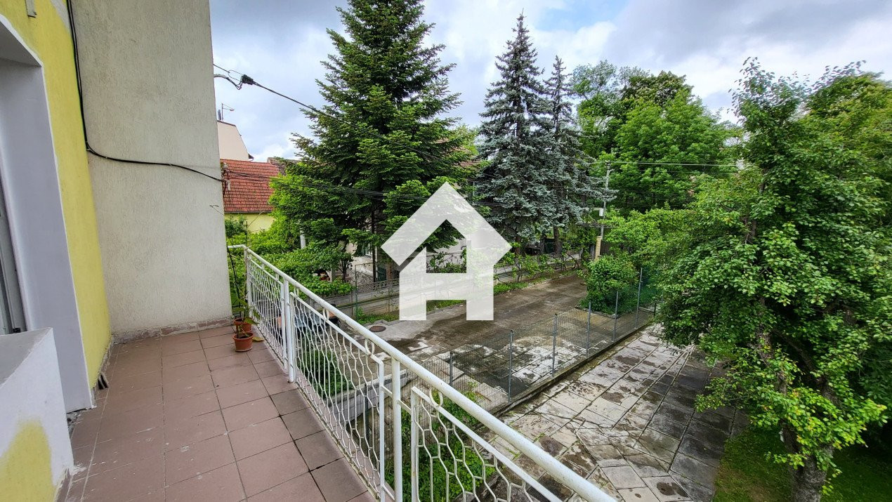 Spatiu pentru birouri de inchiriat – 4 camere, zona Centrala