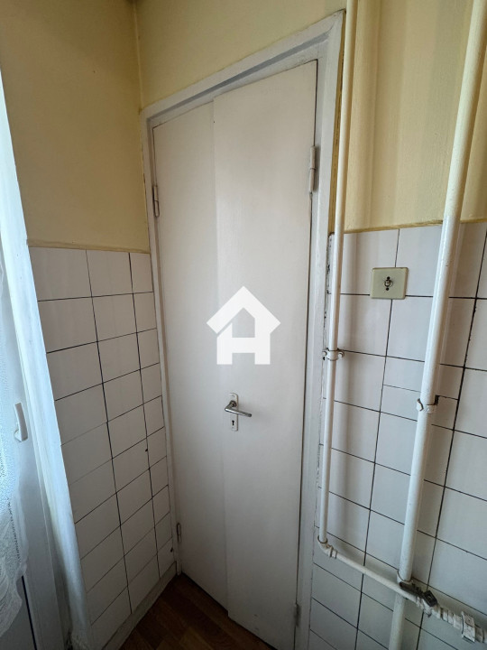 APARTAMENT 2 CAMERE -MIHAI VITEAZUL- ETAJ 4- BALCON-PIVNITA