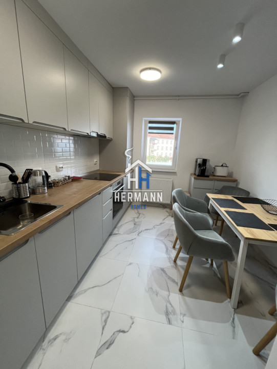 Apartament modern - de inchiriat - 3 camere - zona C. Dumbravii