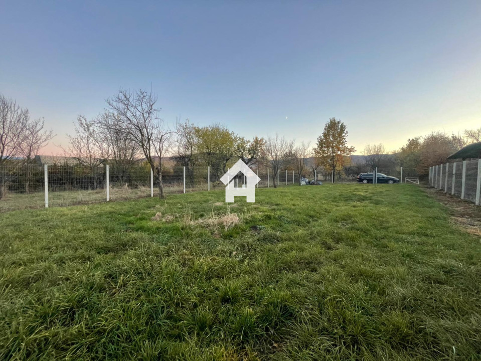 Teren intravilan de vanzare – Tropinii Noi - 1036 mp