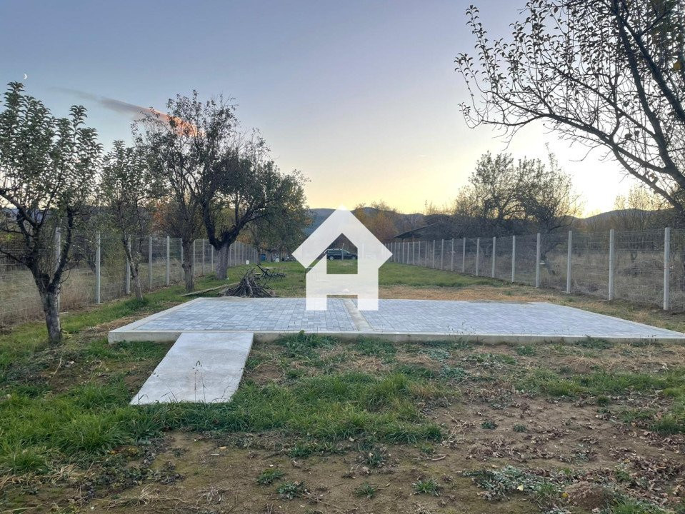 Teren intravilan de vanzare – Tropinii Noi - 1036 mp