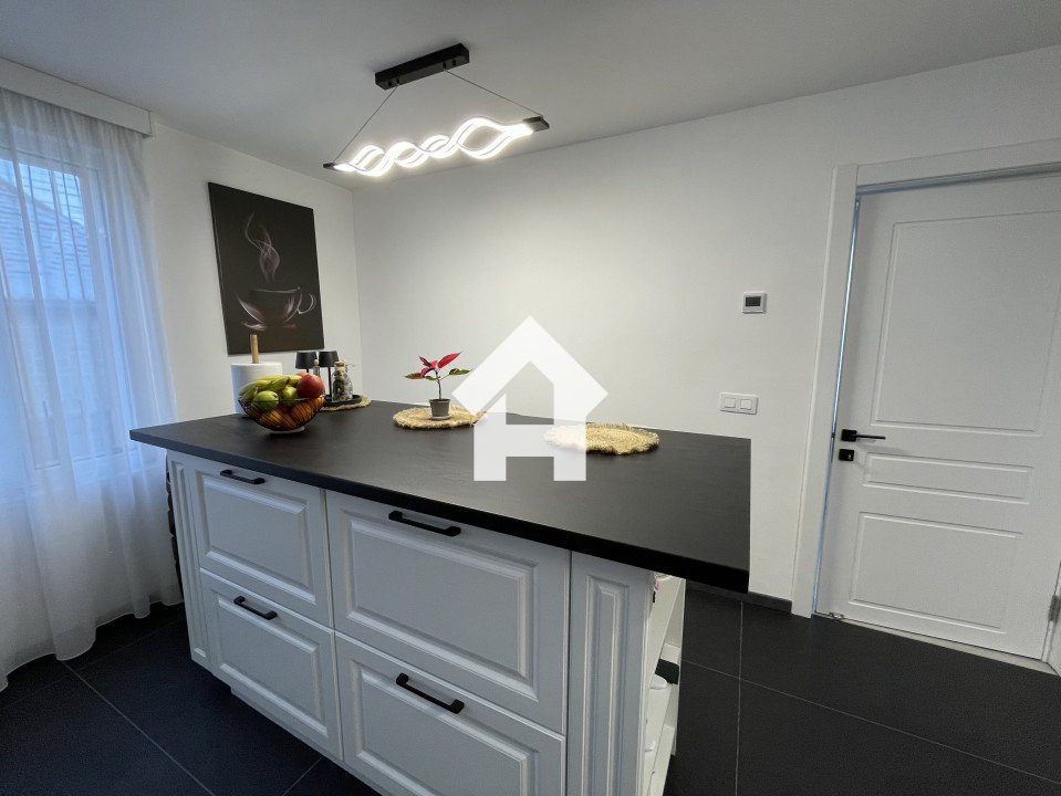 Casa complet renovata, eficienta energetic, in cartierul Tiglari