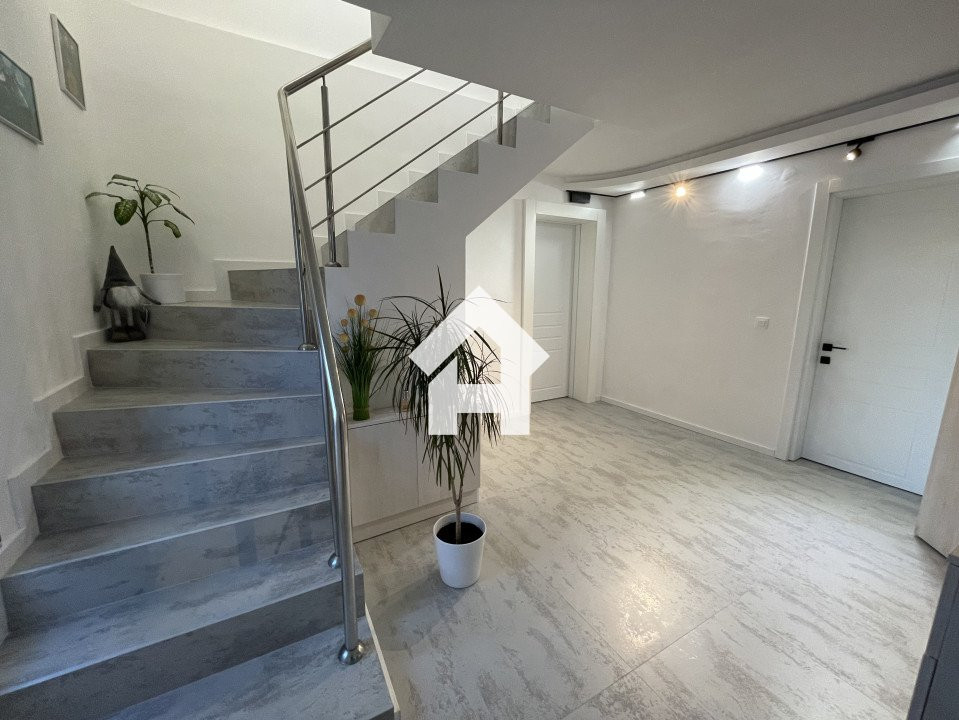 Casa complet renovata, eficienta energetic, in cartierul Tiglari