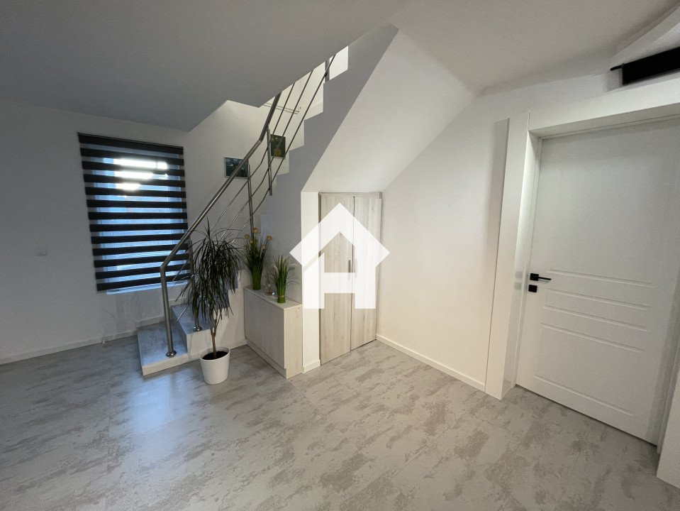 Casa complet renovata, eficienta energetic, in cartierul Tiglari