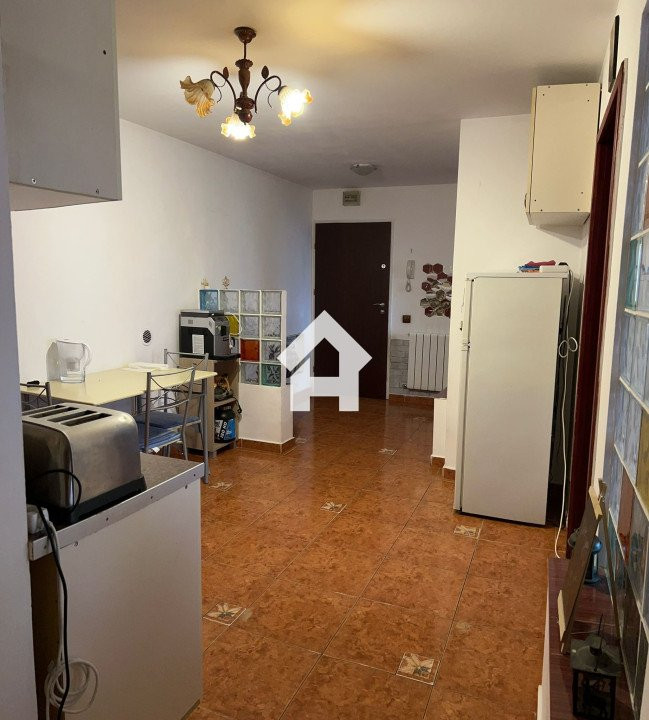 Apartament 3 camere - 64 mp - parter inalt - 2 balcoane