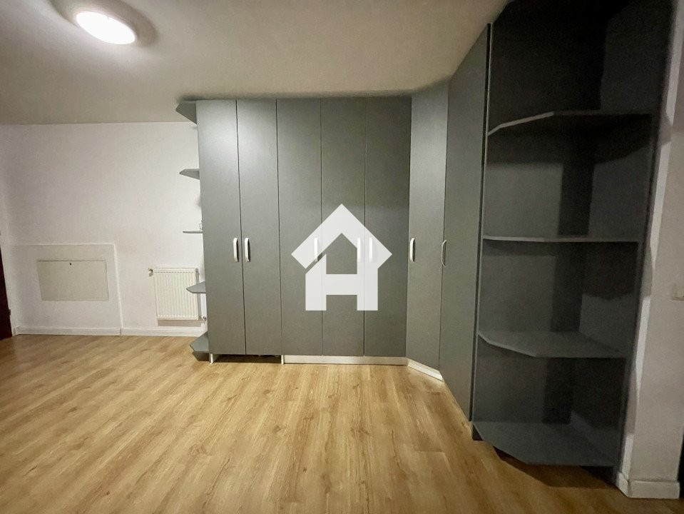 Apartament 3 camere, etaj 2, 81 mp, baie cu geam - Hipodrom III