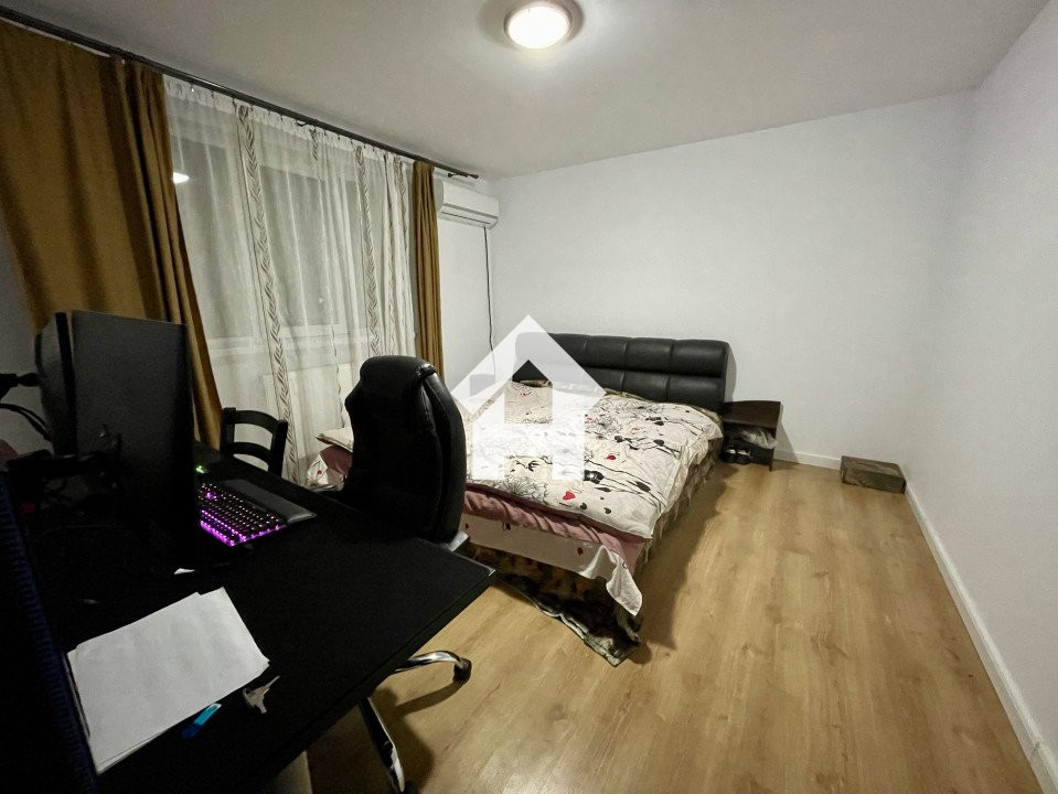 Apartament 3 camere, etaj 2, 81 mp, baie cu geam - Hipodrom III