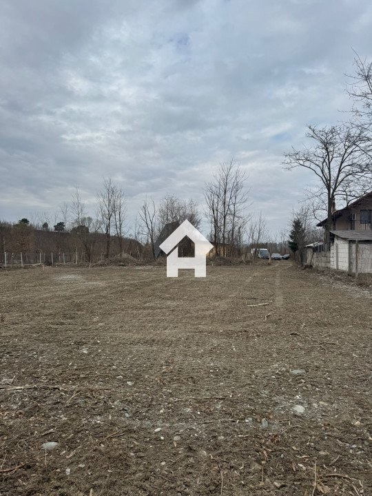 Teren Intravilan - parcelabil - 1.450 mp - Valea Avrigului 