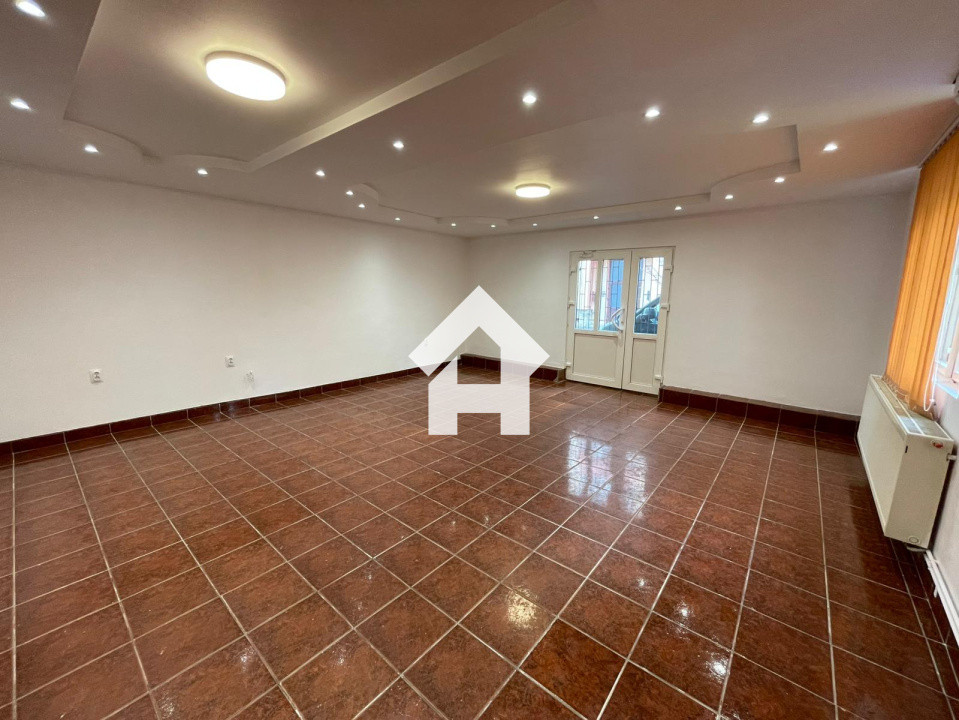 Spatiu comercial 80 mp | Strand II | Pretabil multiple activitati