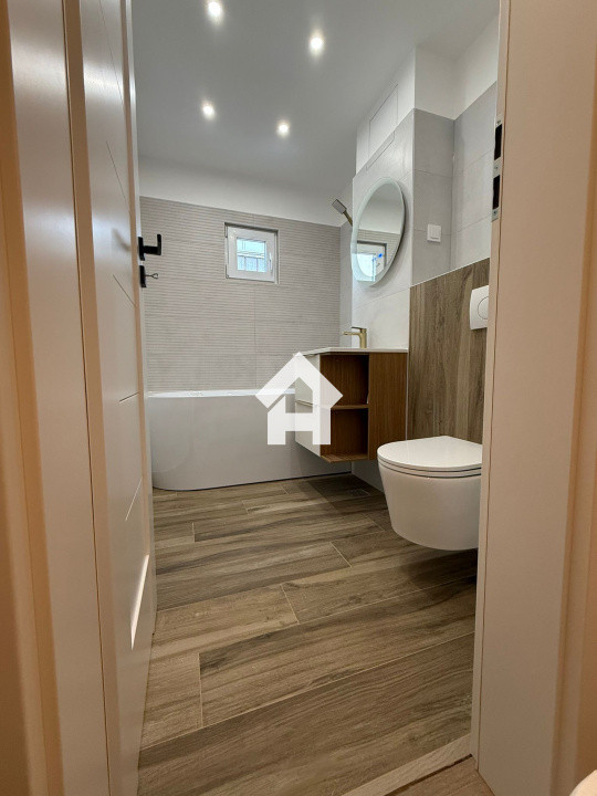 Apartament 3 camere - Strand - 64 mp utili - etaj 1 