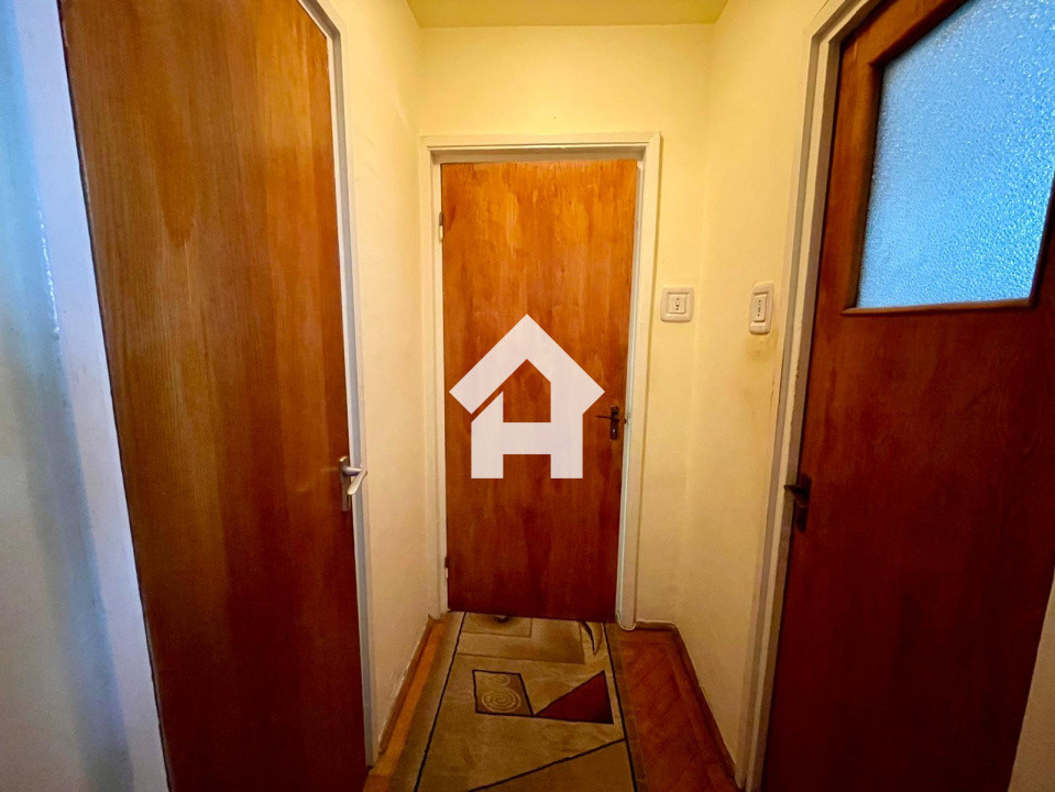 Apartament 2 camere, etaj 2/5, semidecomandat – Aleea Selimbar 