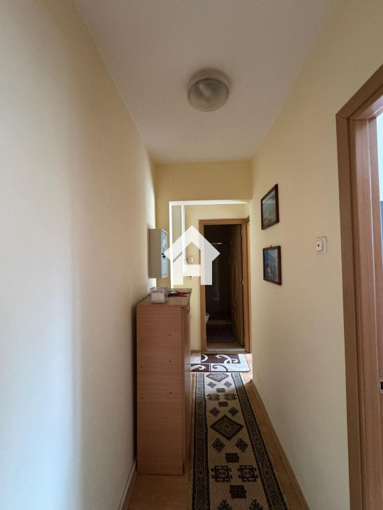 Apartament 3 camere - de inchiriat - Vasile Aaron - balcon inchis