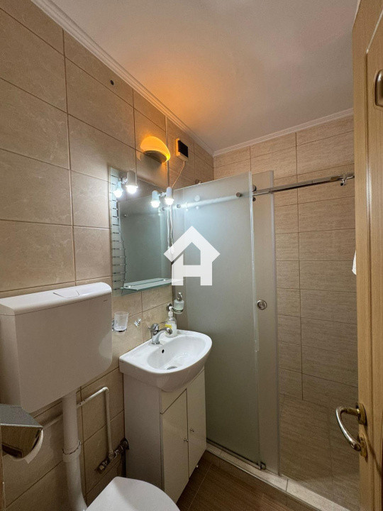 Apartament 3 camere - de inchiriat - Vasile Aaron - balcon inchis