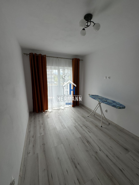 Apartament 3 camere - 61 mpu - etaj 1 - zona Ogorului 