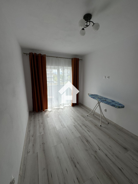 Apartament 3 camere - 61 mpu - etaj 1 - zona Ogorului 